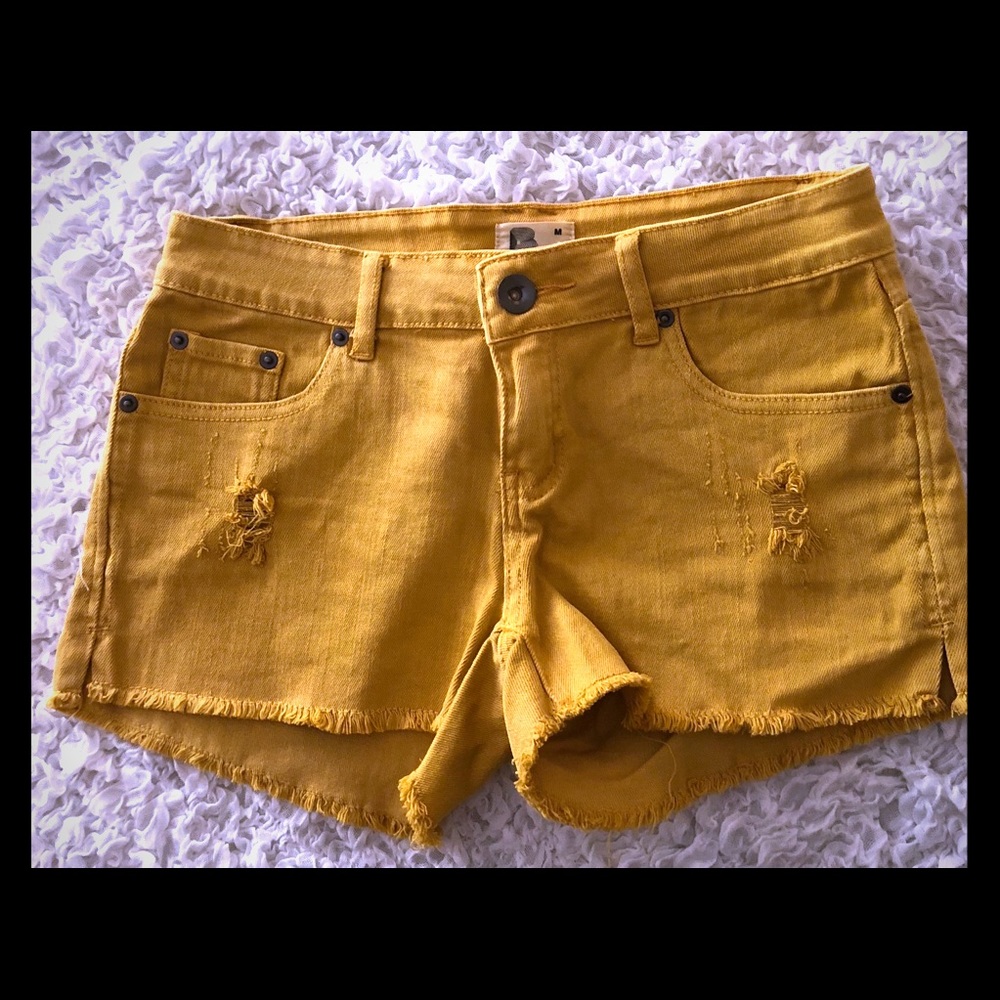 BENCH SHORTS